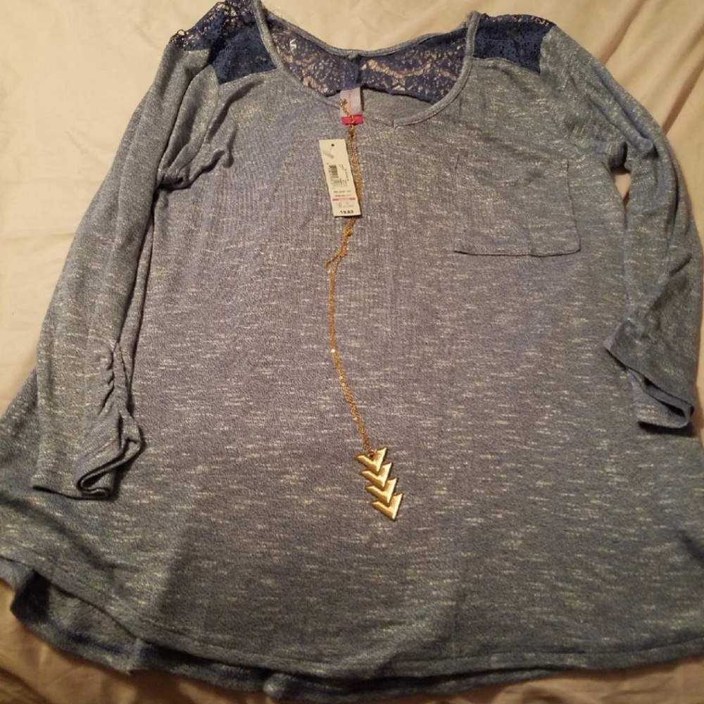 2 No boundaries XXL tops NWT